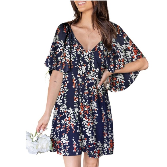 NWT, Dokotoo,Floral Navy Dress, Bow Front,Soft, Flowy,Excellent Condition,Size M - Picture 4 of 10